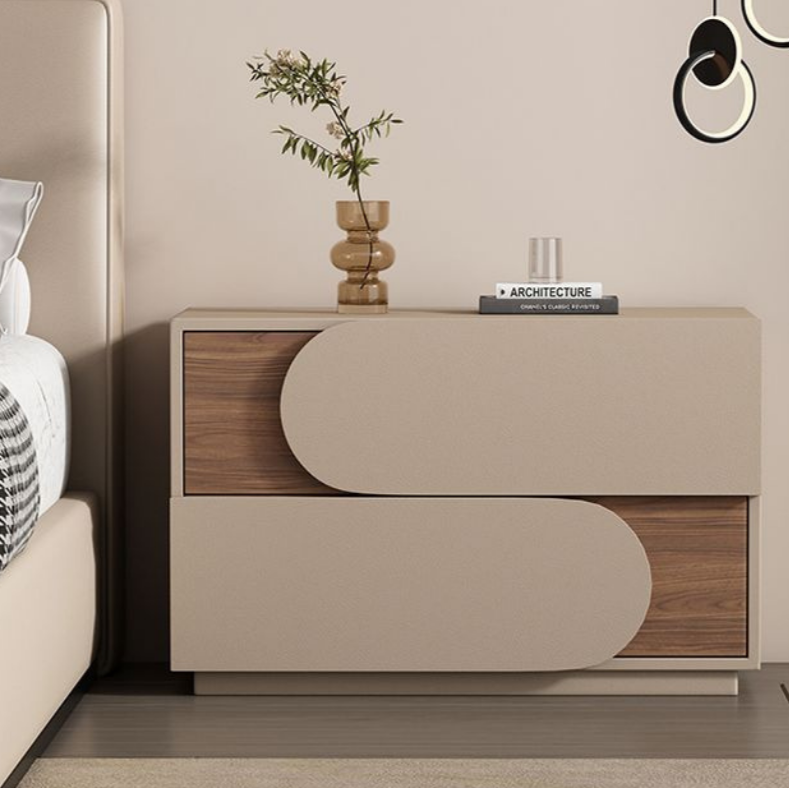 Luna Limited Edition Pedestal